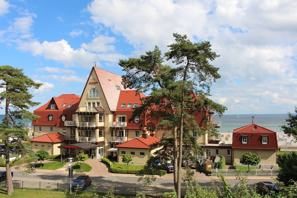Strandhotel Gromitz — Gromitz — photo 2