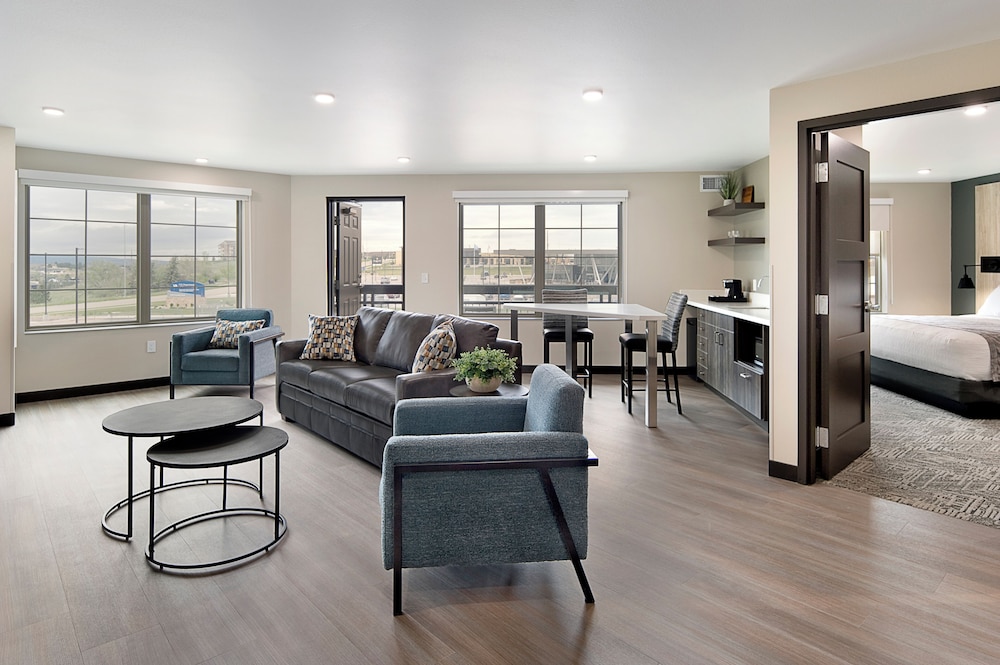 ClubHouse Hotel & Suites Rapid City - photo 18