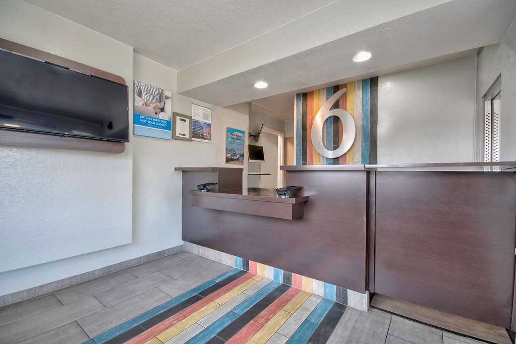 Motel 6 Albuquerque NM Midtown - photo 24