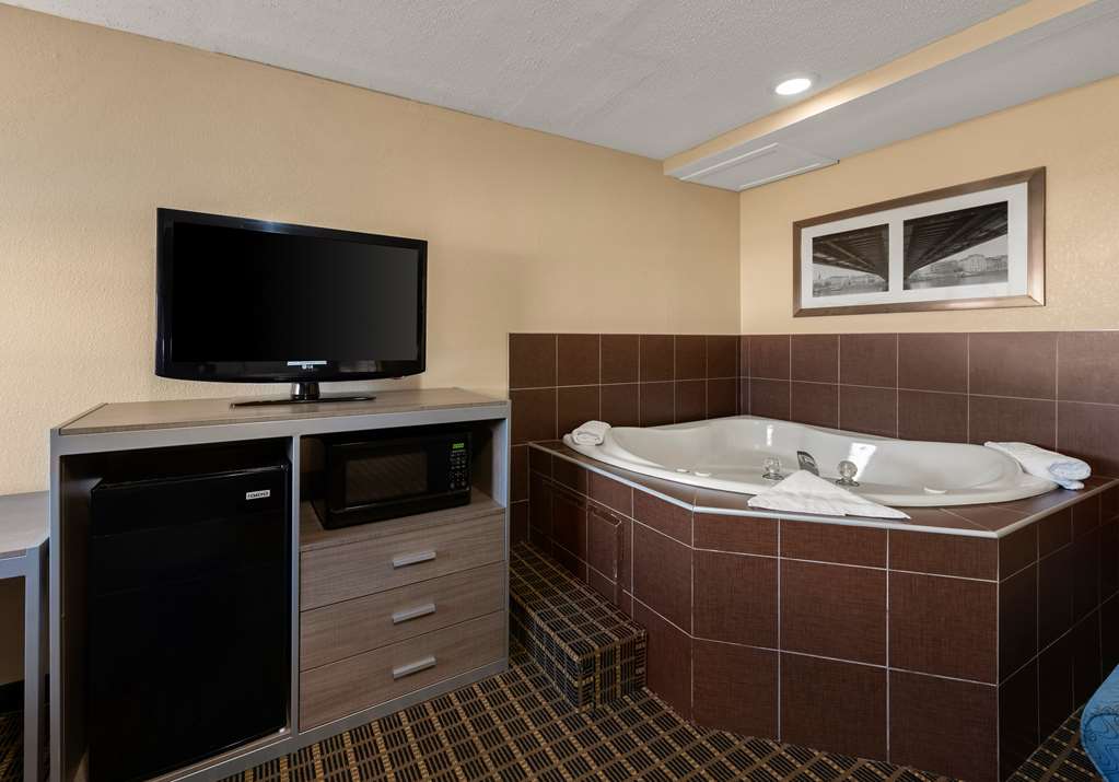 Best Western Adena Inn - photo 41