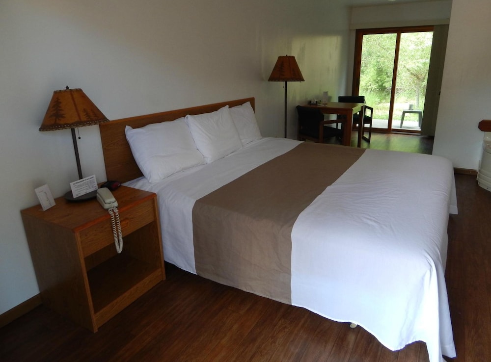 The Brookside Motel Keystone Near Mt Rushmore - photo 10