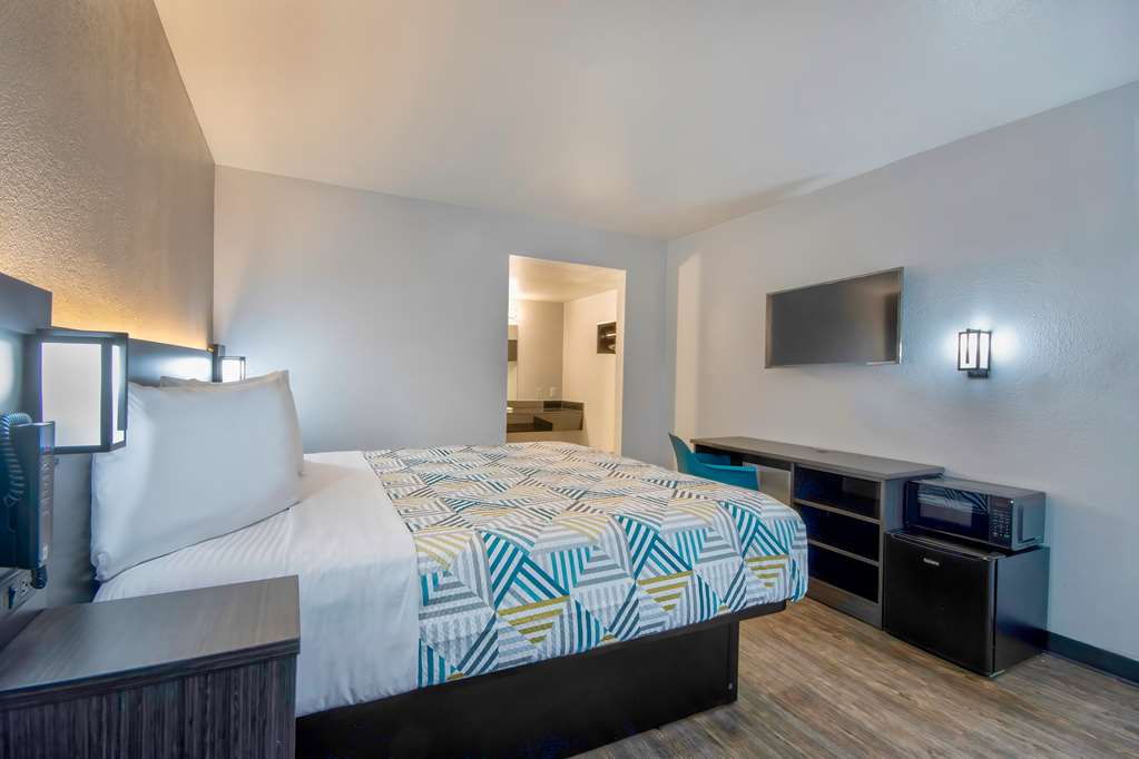 Motel 6 Albuquerque NM Carlisle - photo 11