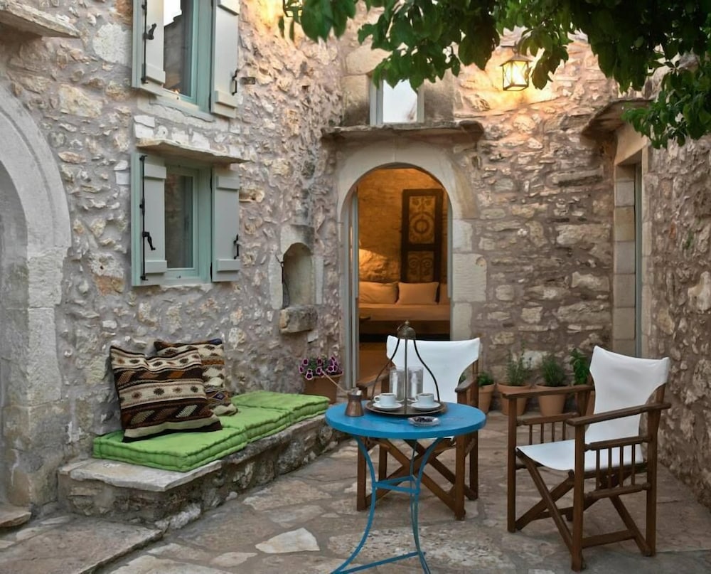 Critamo Cottage — 4-Star Luxury Hotel in Chania, Greece