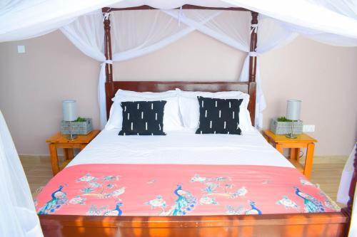 Ilala House Voi 2 bed 2 bath — 4-Star Luxury Hotel in Voi, Kenya