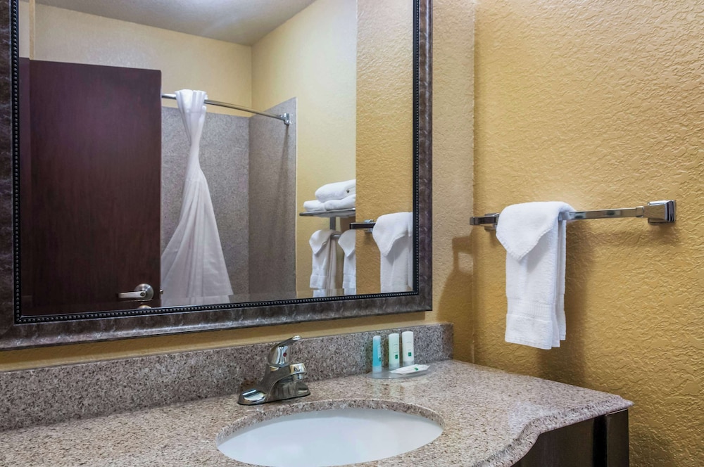 Quality Inn & Suites Slidell - photo 30