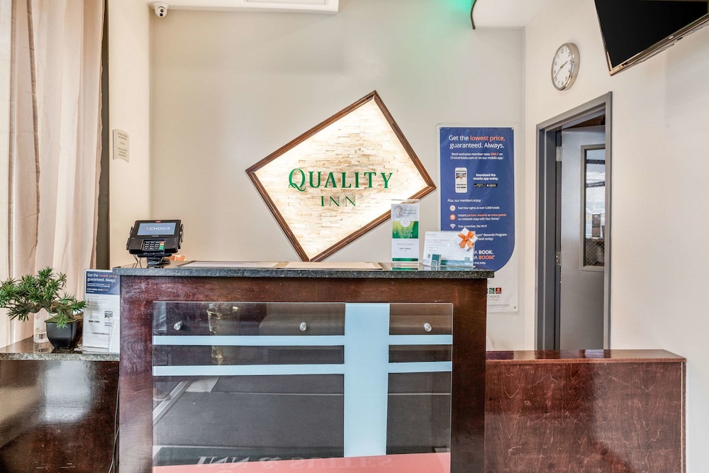 Quality Inn near Sunset Park - photo 23