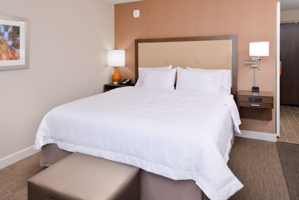 Hampton Inn El Centro - photo 9