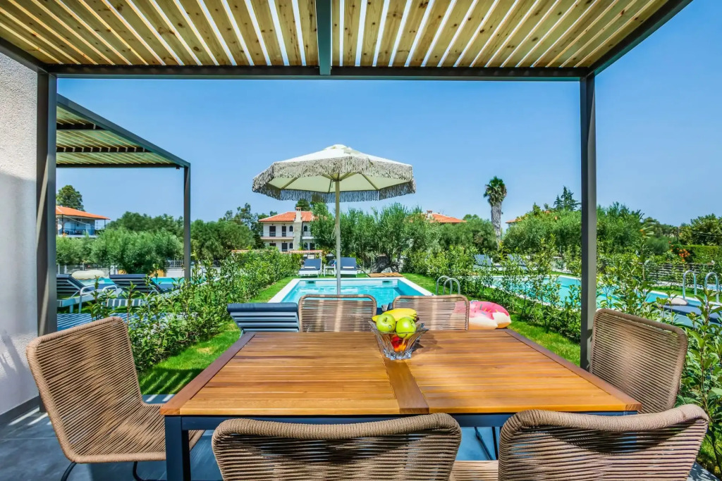 Dionisos Luxury Villas — 4-Star Luxury Hotel in Pefkochori, Greece