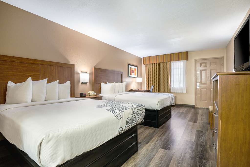 SureStay Plus Hotel By Best Western Poteau - photo 4