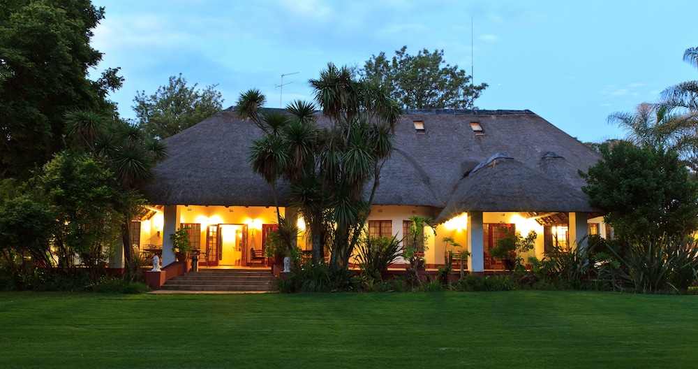 Zulu Nyala Country Manor — 4-Star Luxury Hotel in Johannesburg, South Africa