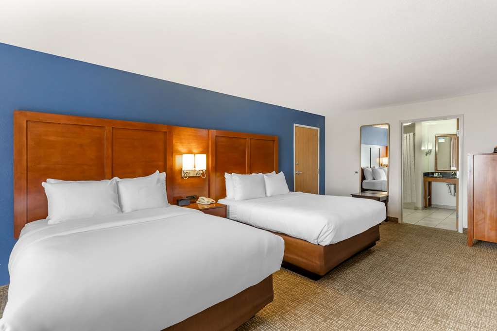 Comfort Suites Longmont - photo 14