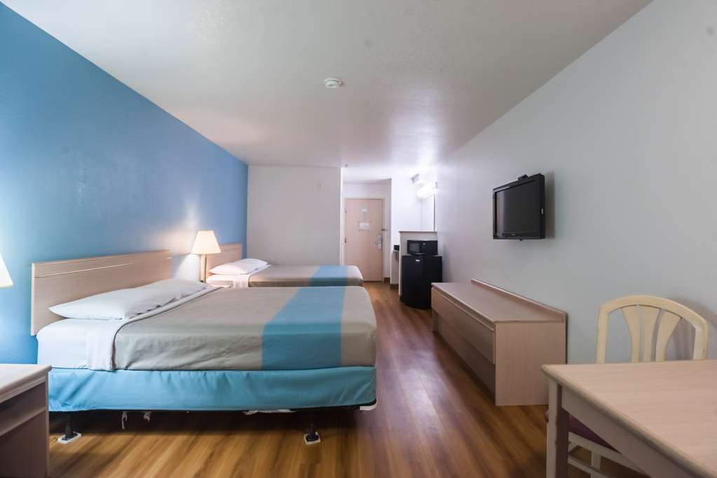 Motel 6 Seaside OR - photo 8