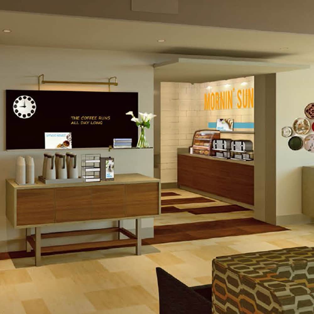 Holiday Inn Express & Suites Camarillo by IHG - photo 35