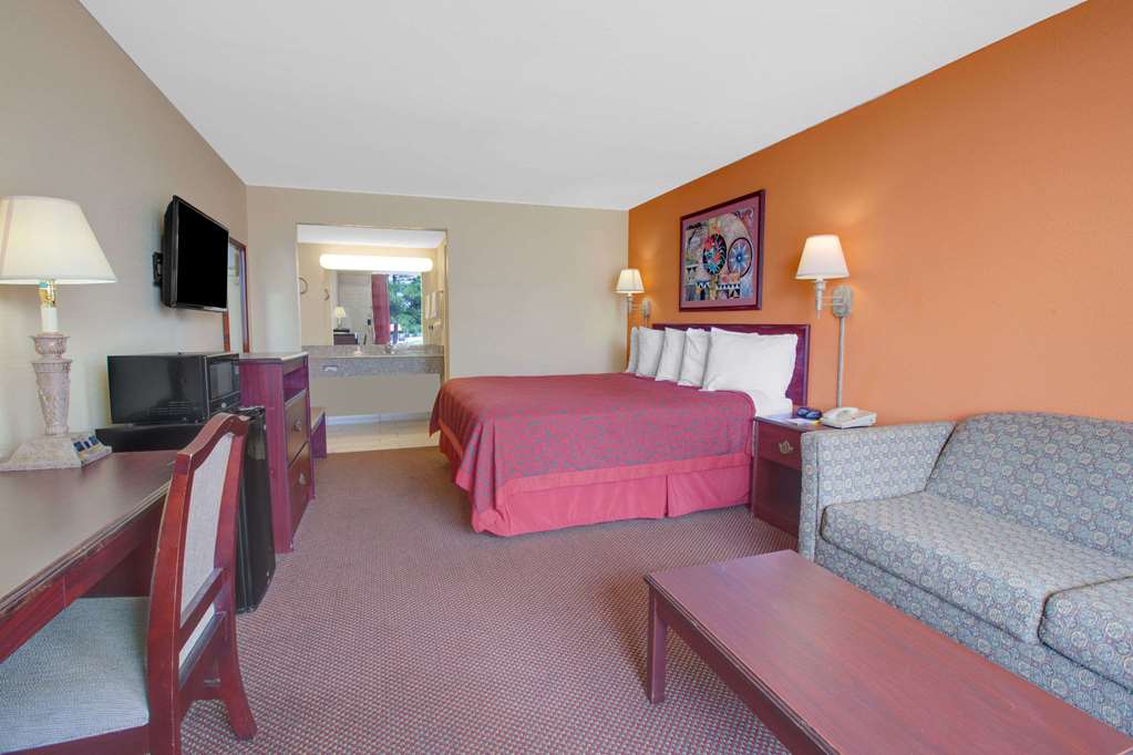 Days Inn by Wyndham Okemah - photo 8