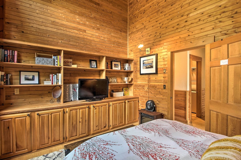 Elegant Quiet Maine Escape W Sauna Deck — Harrison