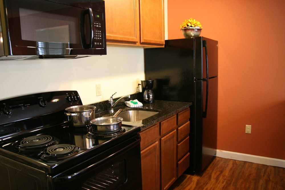 Affordable Suites Mooresville LakeNorman - photo 24