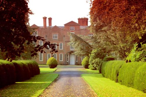 Henley Hall Ludlow — 4-Star Luxury Hotel in Ludlow, United Kingdom