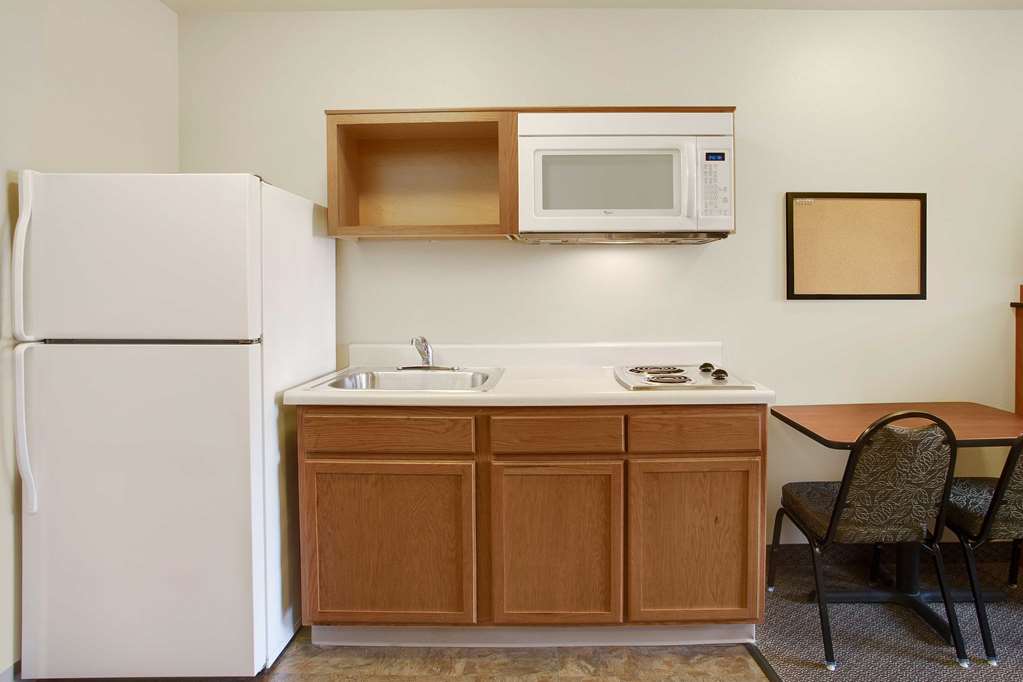 WoodSpring Suites Richmond West I 64 - photo 15