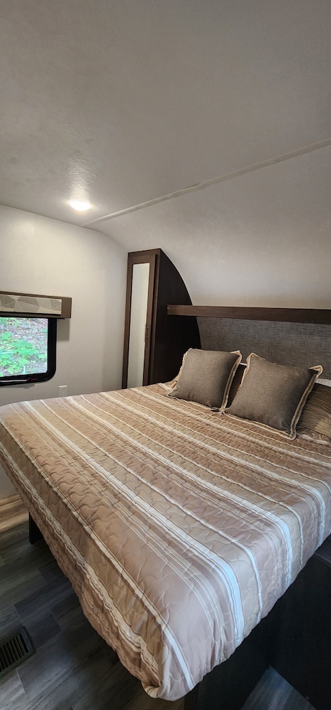 Emberglow Outdoor Resort - photo 51