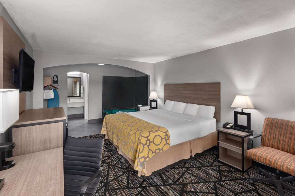 Baymont by Wyndham Mobile Tillmans Corner - photo 27