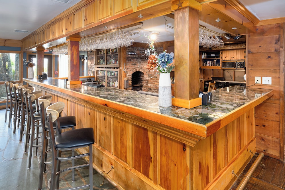 The Inn at Crestwood - photo 53