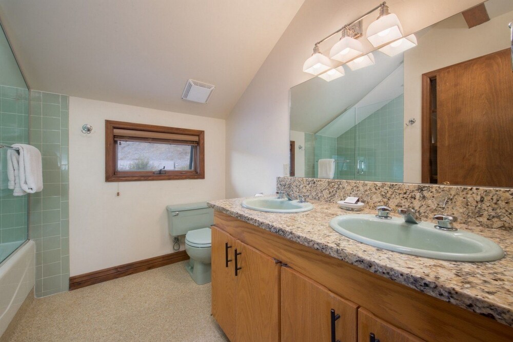 Abode at Swinging Bridge - photo 7