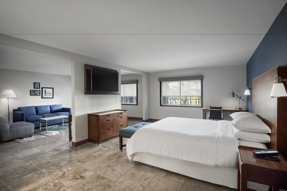 Four Points by Sheraton Anaheim - photo 8