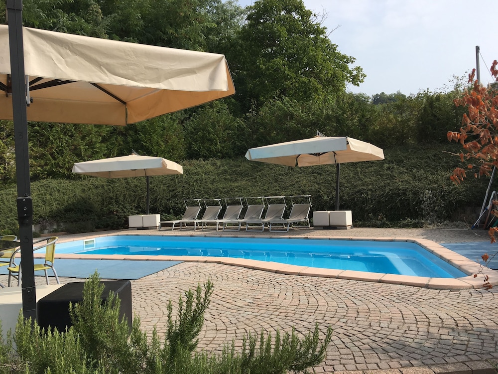 Sorgente Monastero - last minute hotel in Dogliani