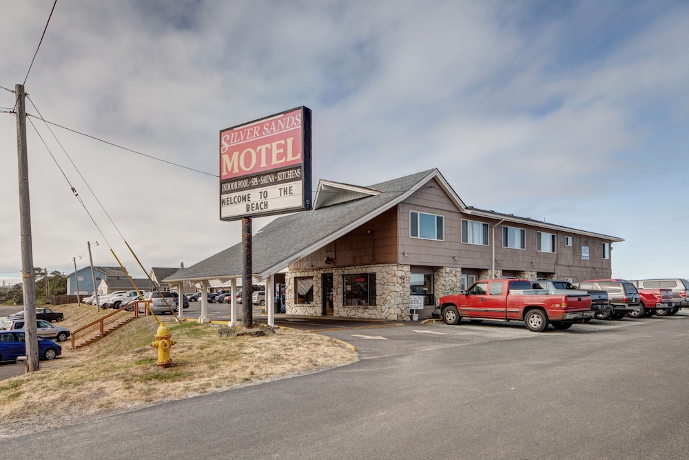 Silver Sands Motel - photo 31