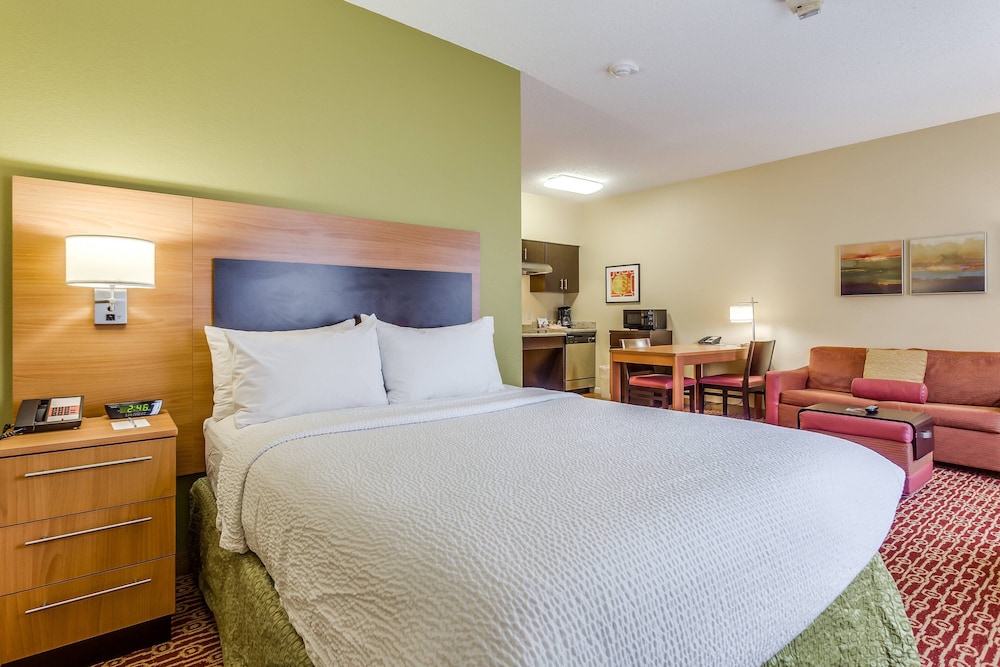 TownePlace Suites Dallas Bedford - photo 7