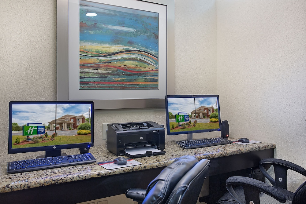Holiday Inn Express Hotel & Suites Murphy by IHG - photo 20