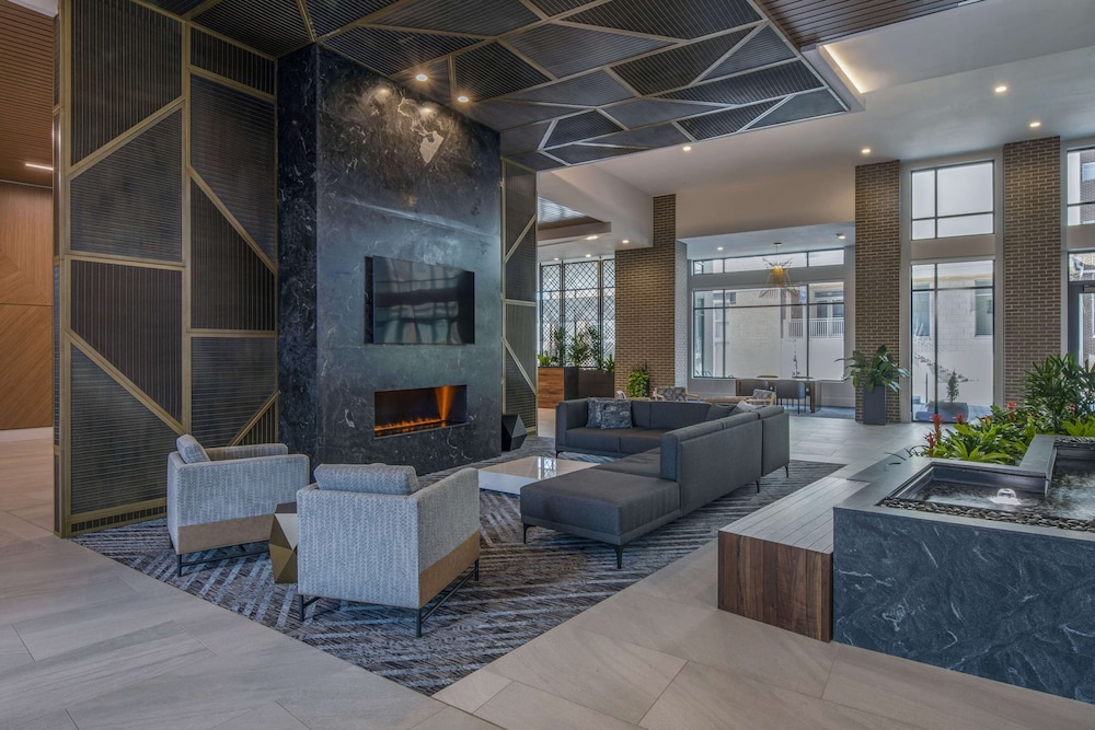 Embassy Suites By Hilton Asheville Downtown - photo 6