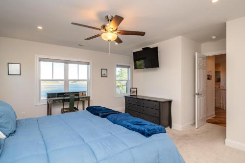 Intracoastal Views by Oak Island Accommodations - photo 47