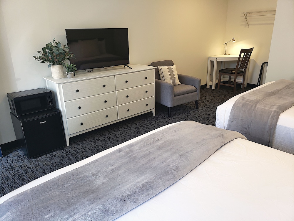 Main Street Motel - photo 10