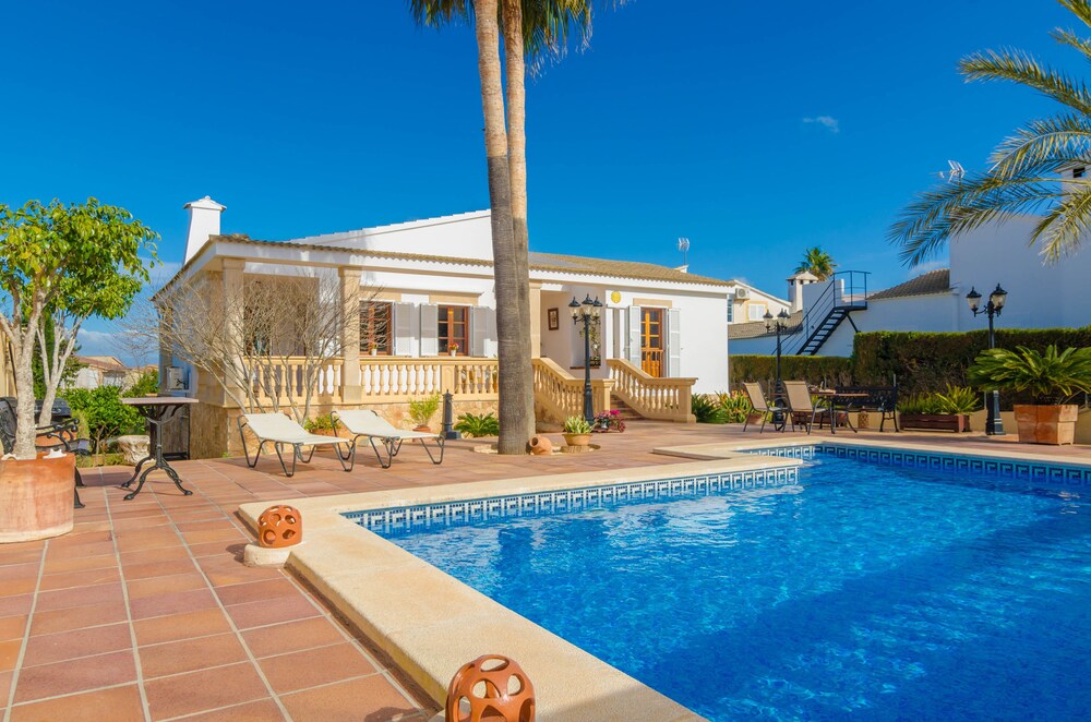 Ca Tothom - carbon neutral hotel in Llucmajor