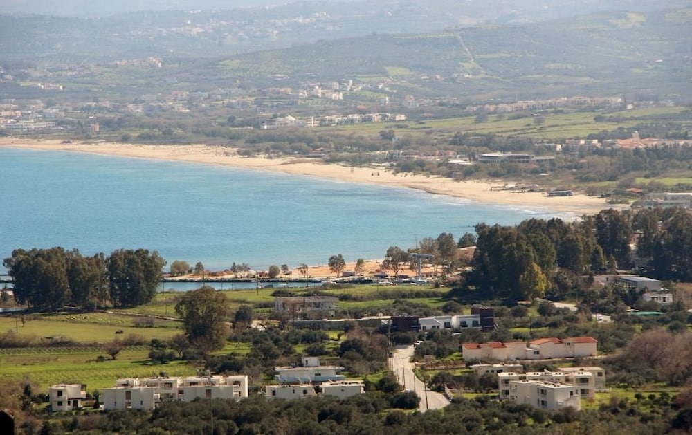 Daphne Morfi Village — 4-Star Luxury Hotel in Georgioupolis, Greece