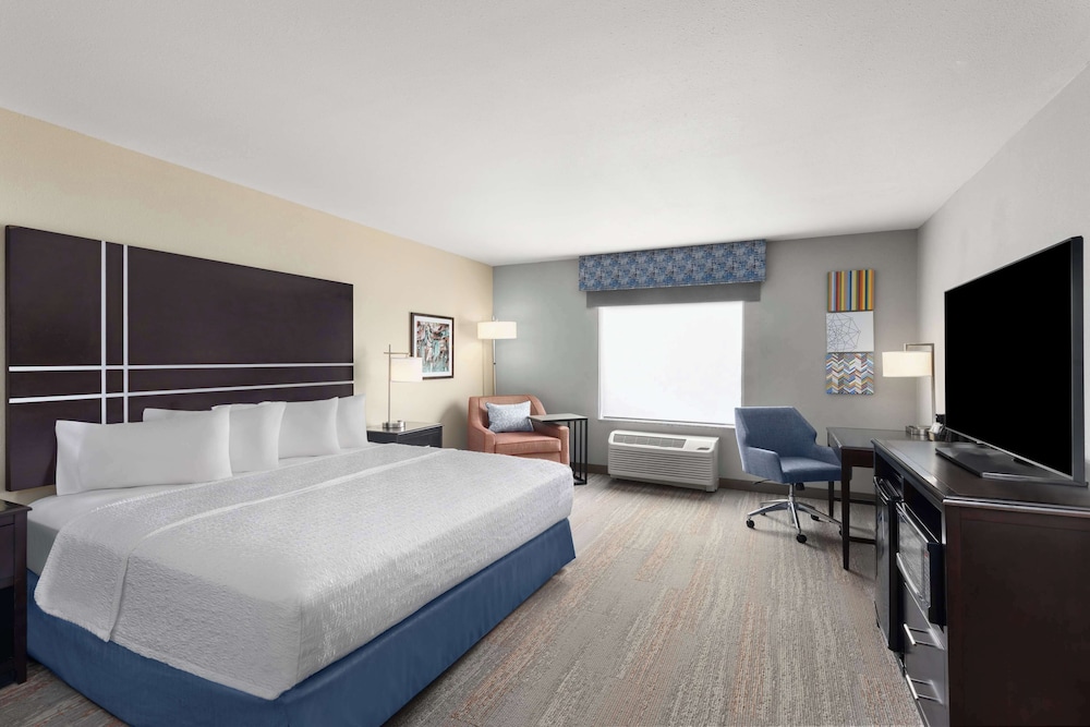 Hampton Inn & Suites Douglas - photo 13