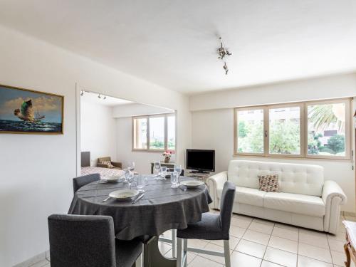 Studio Le Grand Large 5 by Interhome in Le Lavandou, France