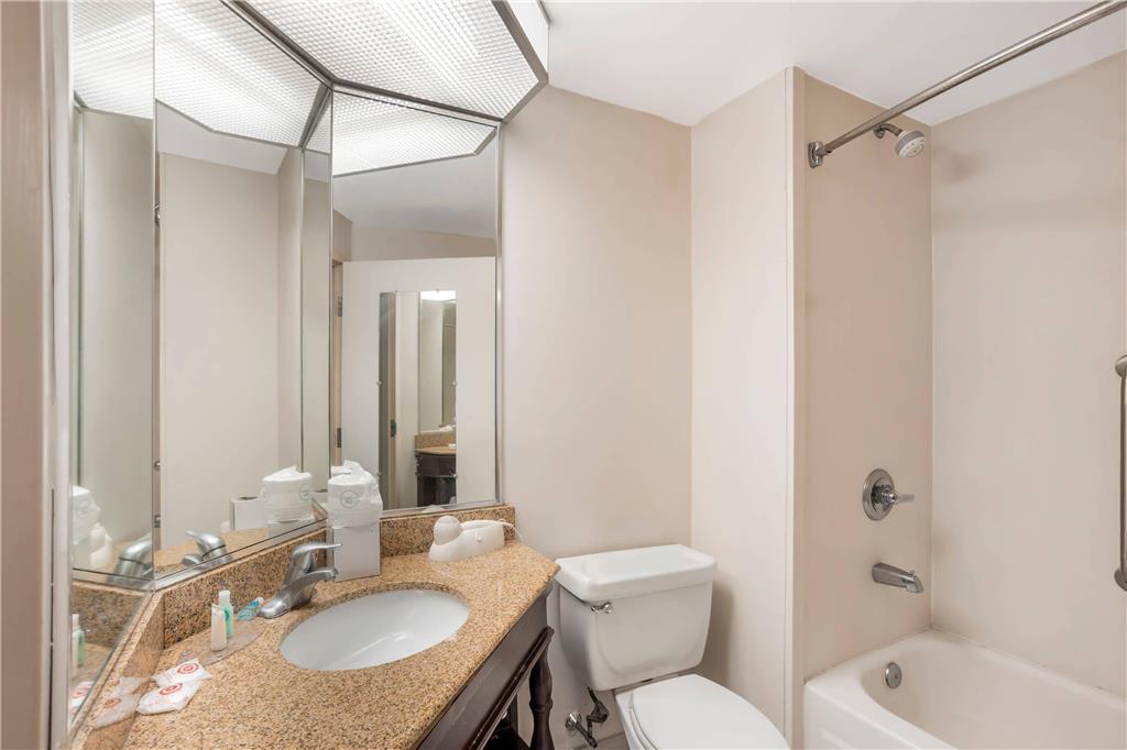 Comfort Inn & Suites Mt. Holly Westampton - photo 24