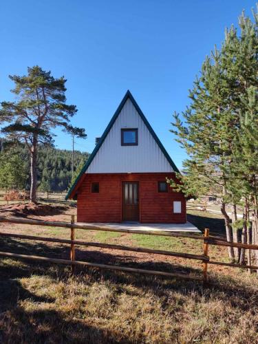 Zabljak_vikendica in Zabljak, Montenegro