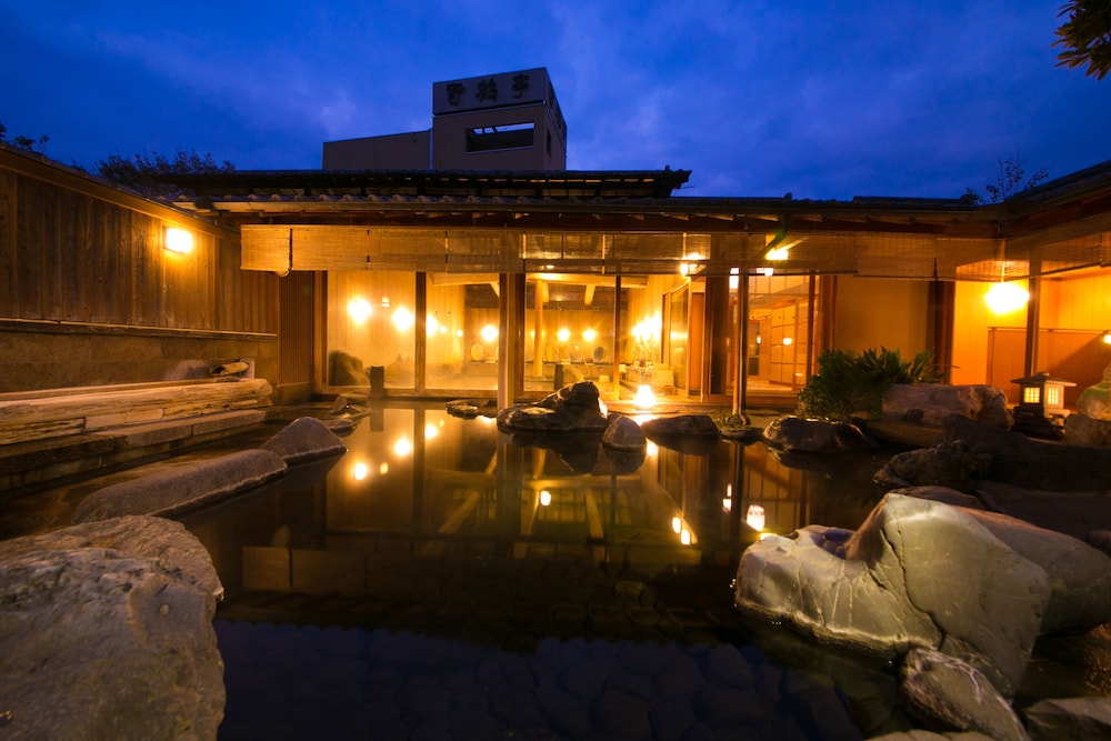 Yakakutei in Kirishima, Japan