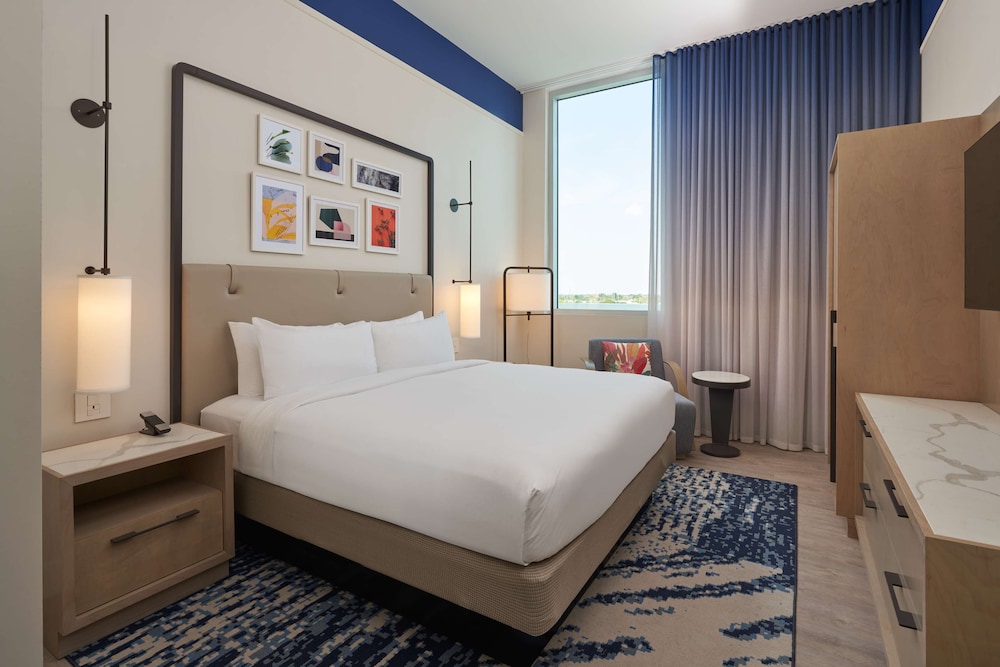 SERENA Hotel Aventura Miami Tapestry Collection by Hilton - photo 33