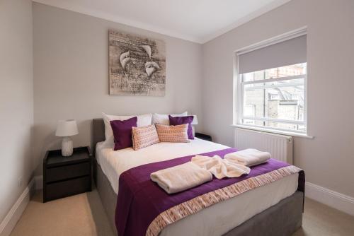 One bedroom High street kensington Apartment — 4-Star Luxury Hotel in London, United Kingdom