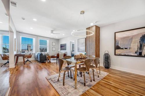 3 Bdrm 3 Full Bath Tower View walk up in Cincinnati, United States