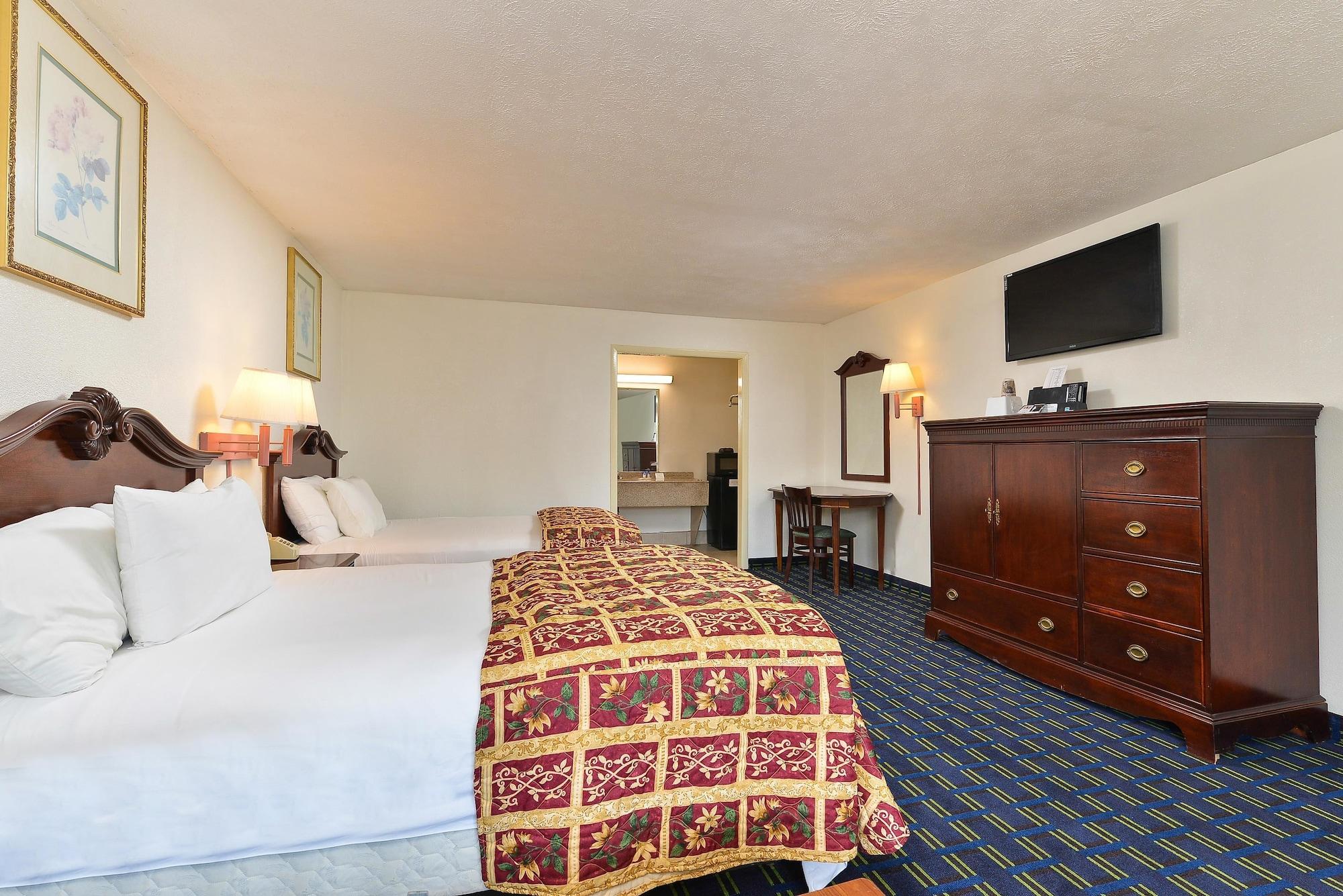 Americas Best Value Inn & Suites South Boston - photo 32