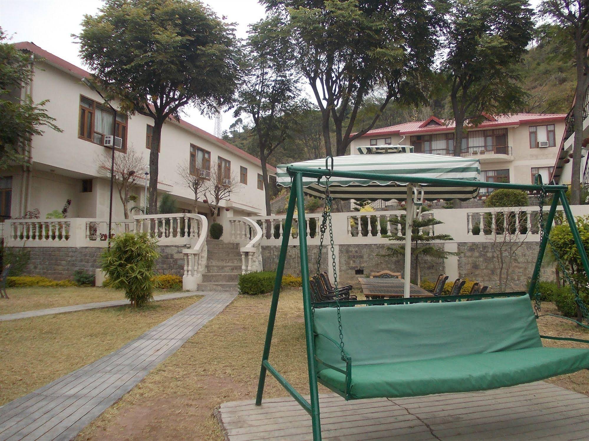 Surya Rock Rose Resort in Kasauli, India