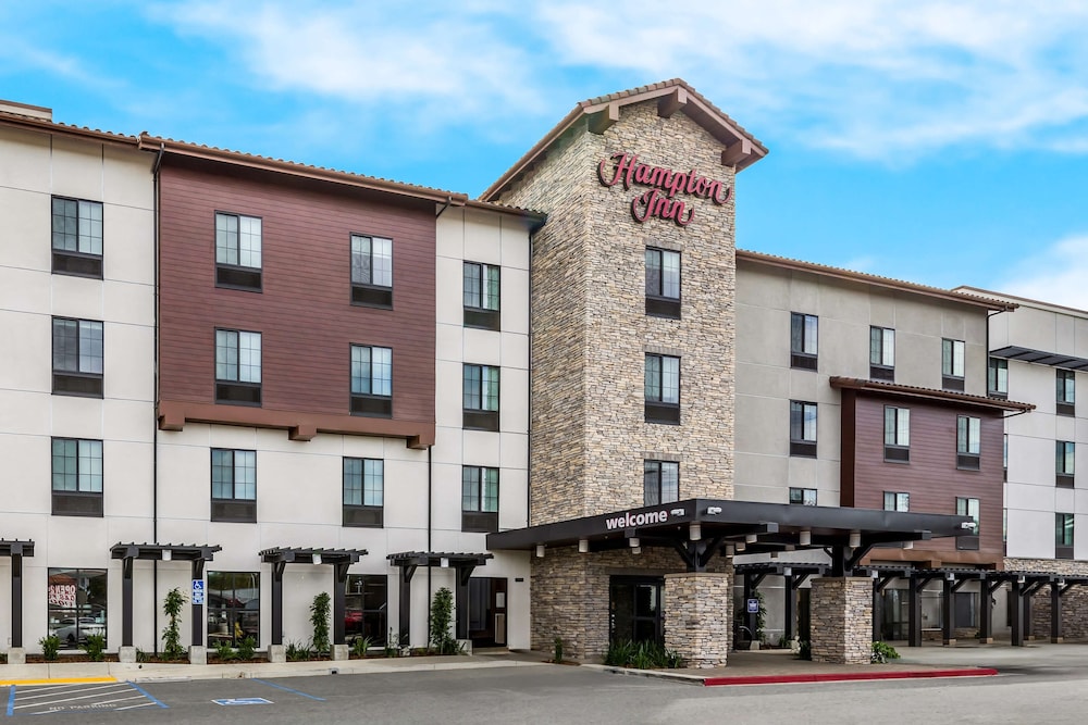 Hampton Inn by Hilton Concord - carbon neutral hotel in Concord