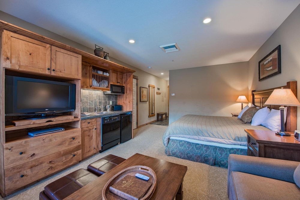 Silver Mountain Lodging - photo 9