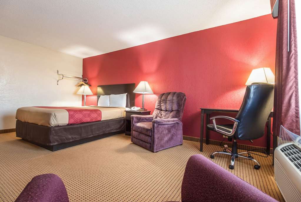 Econo Lodge Lexington - photo 8