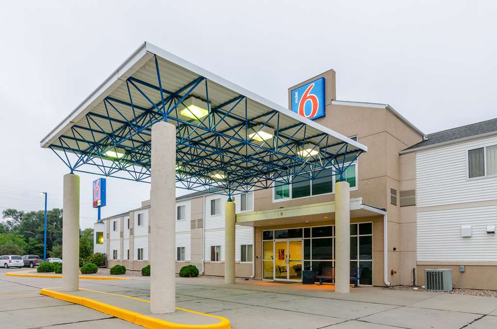 Motel 6 Kearney NE - featured photo